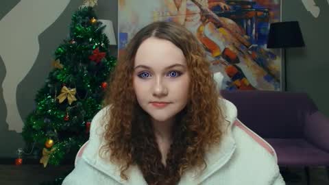 Violet online show from February 19, 6:07 pm