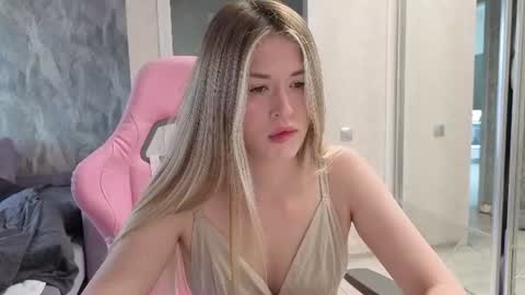 Stacy online show from June 13, 2:20 am