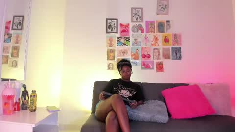 staicy online show from June 26, 8:10 pm
