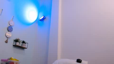 alejandra online show from July 29, 6:52 pm