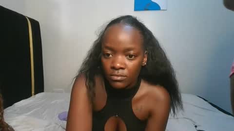 lia online show from March 3, 9:48 am