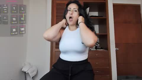 Snapshot of stefaniadiazz_ chatting on September 13, 5:32 pm Stafania 3 online show from September 13, 5:32 pm