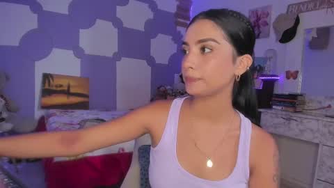 Snapshot of stefanny_pllus chatting on March 2, 7:52 pm Im MiaIts my first day here online show from March 2, 7:52 pm