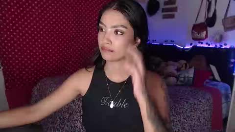 Snapshot of stefanny_pllus chatting on December 25, 12:48 am Im MiaIts my first day here online show from December 25, 12:48 am