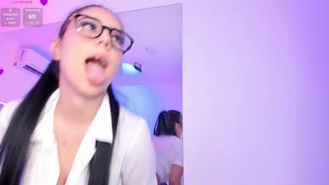 stefannylizz online show from May 27, 4:15 pm