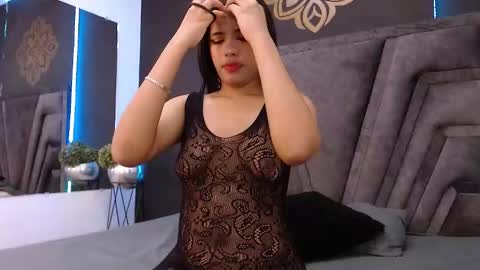 Snapshot of stefany_bro chatting on March 4, 11:29 am Stefany Brown online show from March 4, 11:29 am