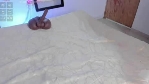 steffany_lopez_ online show from April 21, 1:42 am