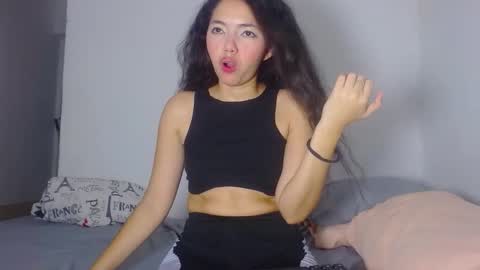 stefany online show from October 19, 6:59 am