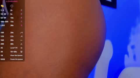 stella online show from March 9, 8:10 pm