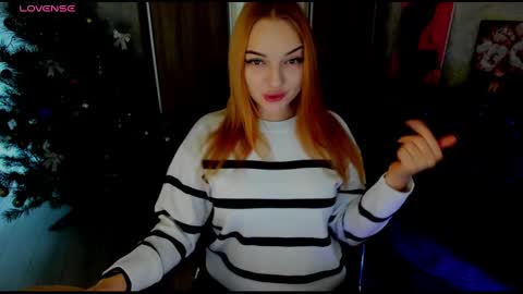 Snapshot of stella__cox chatting on December 14, 6:35 am Stella Cox online show from December 14, 6:35 am