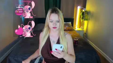 stella_morgan online show from June 27, 9:32 am