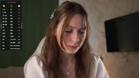 Stella online show from September 15, 8:44 am