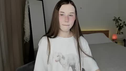 stella_sunny online show from July 16, 1:26 pm