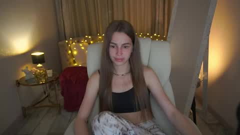 stellahoneywell online show from June 5, 8:26 pm