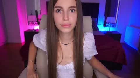 stellahoneywell online show from July 23, 12:46 pm