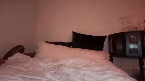 stellapearl online show from October 12, 5:32 am