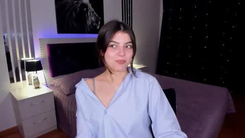 StellaRainbow online show from April 12, 9:23 am