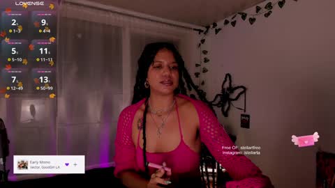 Snapshot of stellart_ chatting on December 15, 1:57 am stellart_ online show from December 15, 1:57 am
