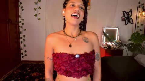 Snapshot of stellart_ chatting on September 28, 1:56 am stellart_ online show from September 28, 1:56 am