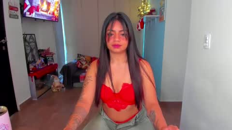 Snapshot of stellartois_ chatting on December 22, 12:16 pm sara  instagram sariishalove online show from December 22, 12:16 pm