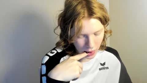 S T E L L A online show from November 5, 9:58 am