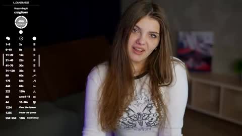 Snapshot of stephanieemiller chatting on October 9, 1:54 am Steph online show from October 9, 1:54 am
