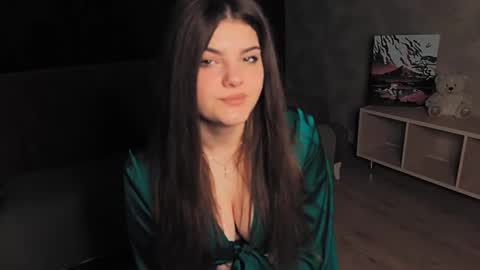 Snapshot of stephanieemiller chatting on October 5, 2:05 am Steph online show from October 5, 2:05 am