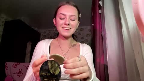 Stephani online show from March 12, 3:15 pm