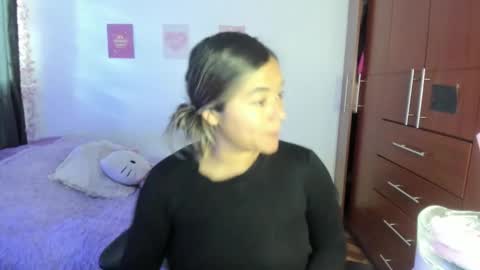 Stephanie  online show from October 24, 9:55 pm