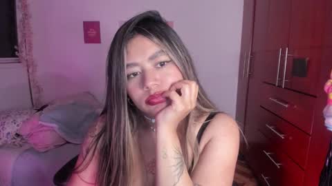 Stephanie  online show from October 19, 2:46 am