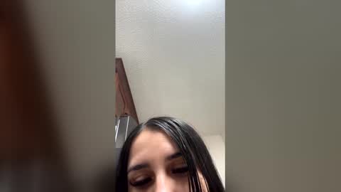 stephanniemora0817 online show from January 17, 5:15 am