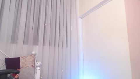 Snapshot of stephany_rodriguez_ chatting on September 11, 2:06 pm stephany_rodriguez_ online show from September 11, 2:06 pm