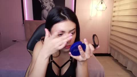 Snapshot of stephany_rodriguez_ chatting on March 8, 3:00 pm stephany_rodriguez_ online show from March 8, 3:00 pm