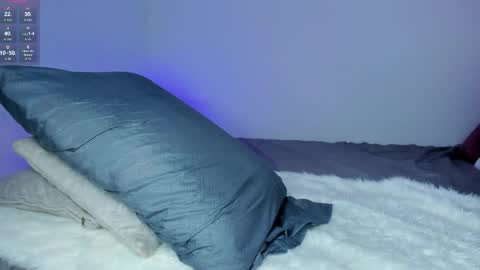 stephie_martinez online show from May 21, 1:20 pm