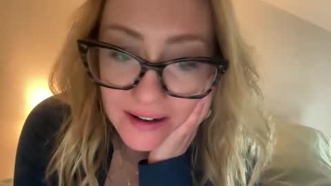 StevieGirl4U online show from February 7, 12:09 am