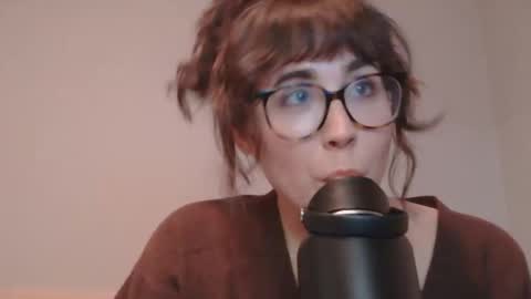 Stevie Steele online show from October 28, 3:56 am