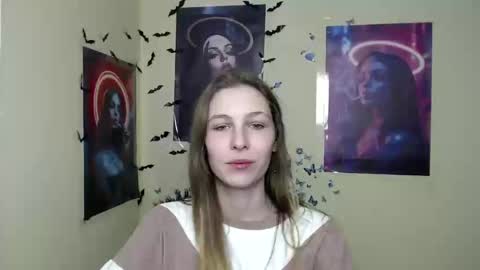 Snapshot of stranger_giirl chatting on March 10, 1:00 pm Amalia online show from March 10, 1:00 pm