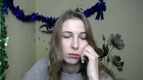 Snapshot of stranger_giirl chatting on January 4, 1:10 pm Amalia online show from January 4, 1:10 pm