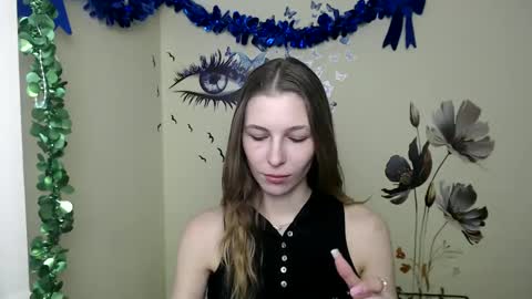 Snapshot of stranger_giirl chatting on February 18, 1:55 pm Amalia online show from February 18, 1:55 pm