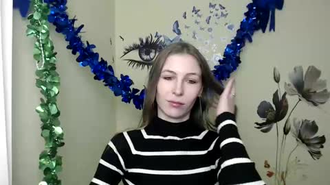 Snapshot of stranger_giirl chatting on February 11, 1:20 pm Amalia online show from February 11, 1:20 pm