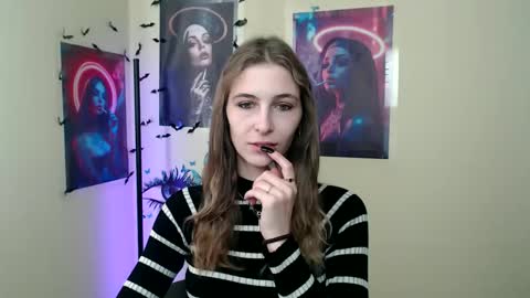 Snapshot of stranger_giirl chatting on October 4, 7:03 am Amalia online show from October 4, 7:03 am