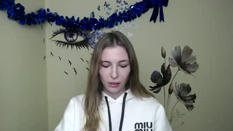 Snapshot of stranger_giirl chatting on January 11, 1:53 pm Amalia online show from January 11, 1:53 pm
