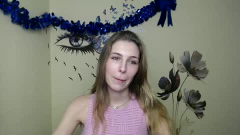 Snapshot of stranger_giirl chatting on January 13, 5:12 pm Amalia online show from January 13, 5:12 pm