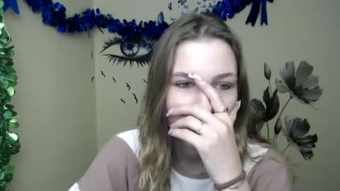 Snapshot of stranger_giirl chatting on January 19, 1:01 pm Amalia online show from January 19, 1:01 pm