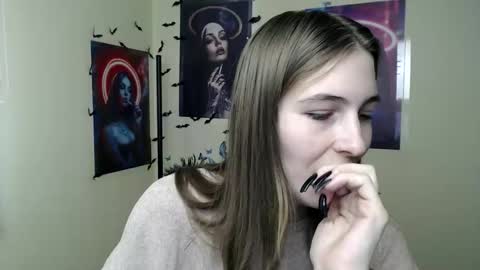 Snapshot of stranger_giirl chatting on October 3, 6:29 am Amalia online show from October 3, 6:29 am