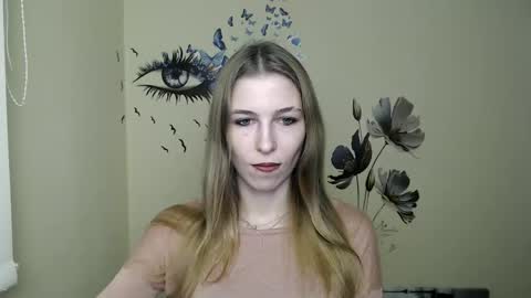 Snapshot of stranger_giirl chatting on December 11, 1:28 pm Amalia online show from December 11, 1:28 pm