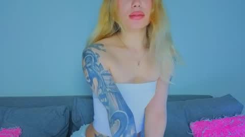 Tati and Lola online show from March 26, 5:09 am