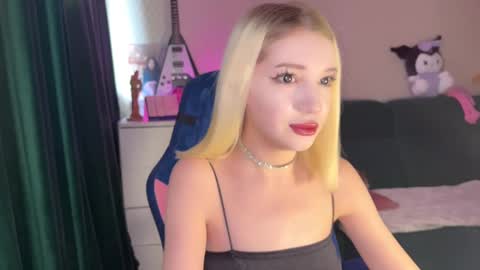 stuffy_ri online show from December 23, 8:33 am