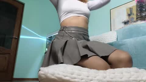 Su4e4ka555 online show from October 10, 11:48 am