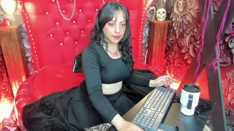 Snapshot of subyunna chatting on December 18, 12:40 pm Yunna online show from December 18, 12:40 pm
